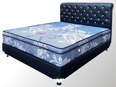 KNITTING BLUE ROYAL H R.jpg/