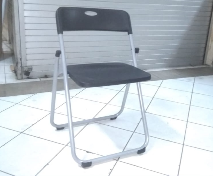 Kursi Lipat Plastik R.jpg/