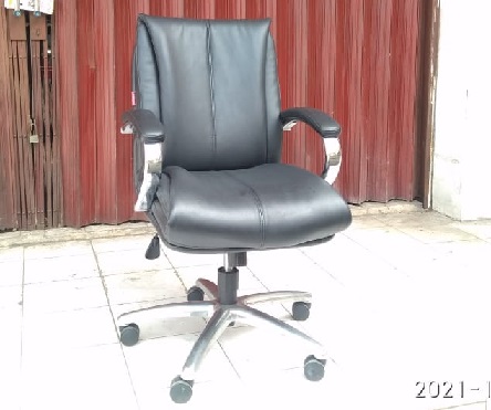 Kursi Chairman EC 3000 R.jpg/