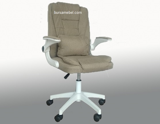 Kursi Khoki RW BM.jpg/